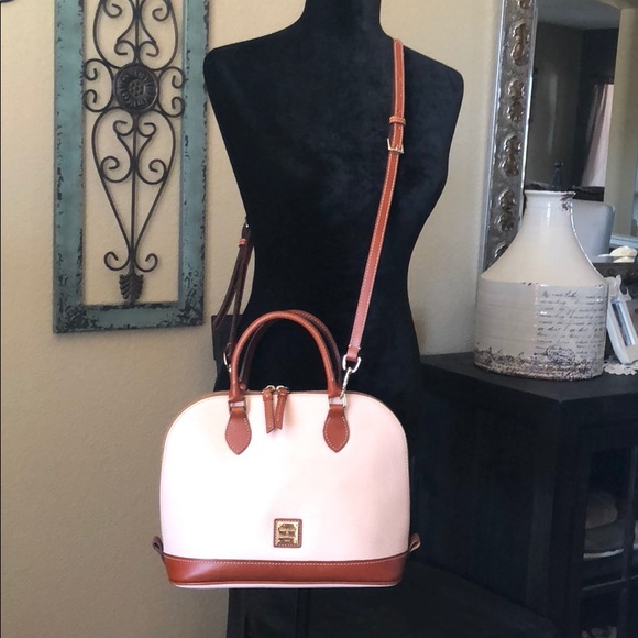 Dooney & Bourke light blush handbag 👜 - Picture 2 of 7